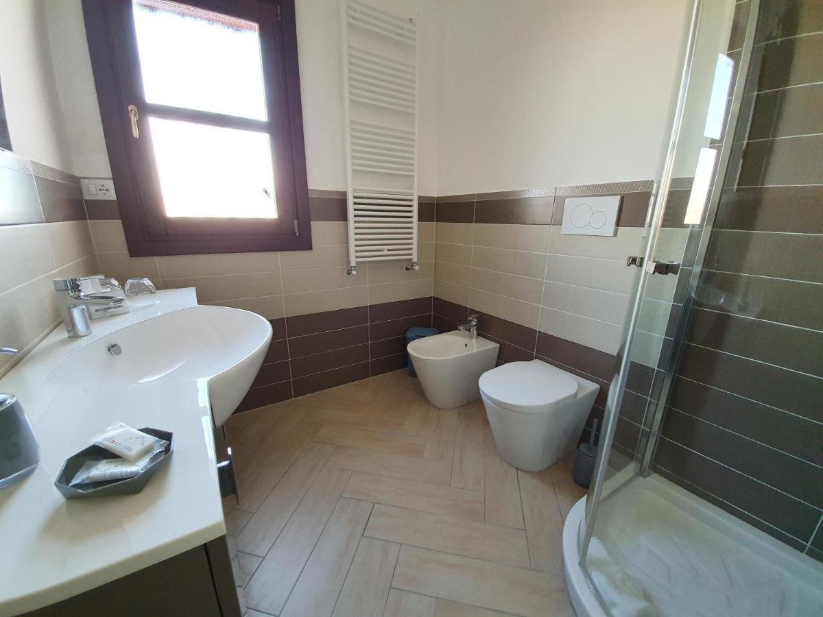 Hotel La casa di Sofia Olbia Esterno foto