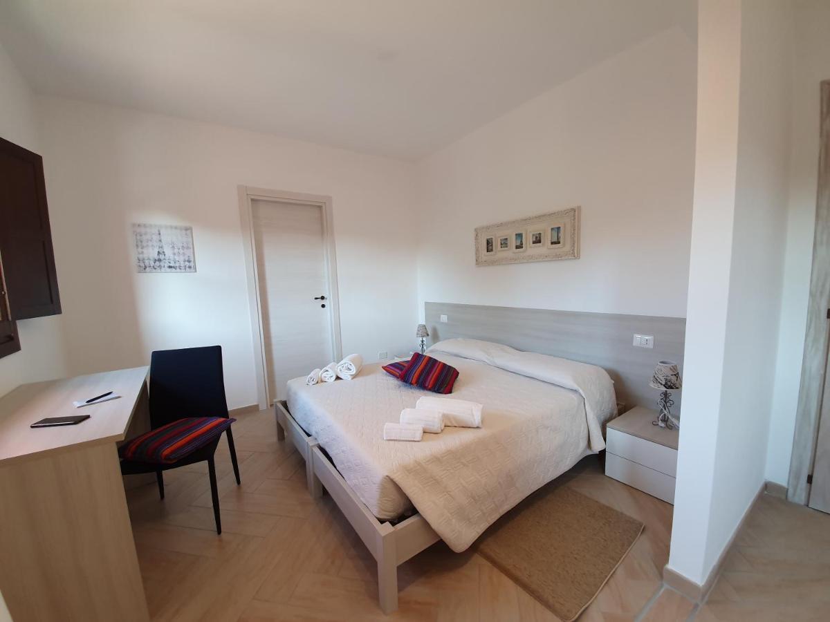 Hotel La casa di Sofia Olbia Esterno foto